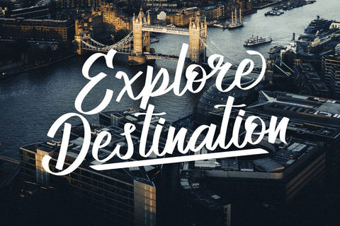 Allenattore Font - Casual Script Font Kotak Kuning Studio 