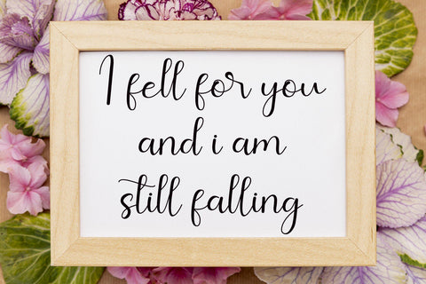 Amillina Font AEN Creative Store 