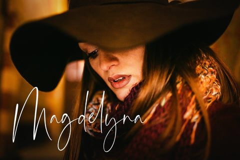 Angelic Smiles - Stylish Signature Font Font Alpaprana Studio 