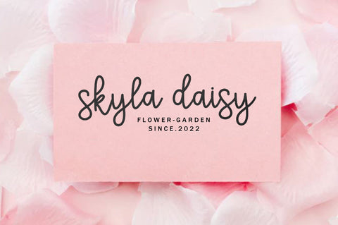 Astrologer - Handwritten Typefaces Font Youngtype 