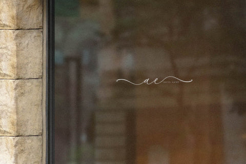 authentiue - Chic Calligraphy Font Font Storytype Studio 