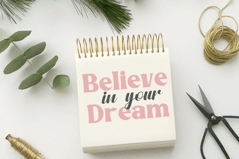 Avecrig - Display Font Font Irvan Randi 