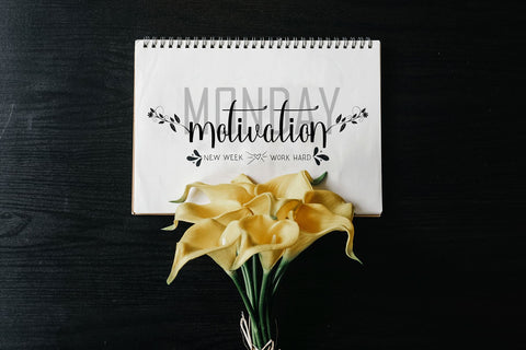 Azelia Font Rtceative 