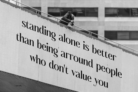 Bashield Typeface Font Storytype Studio 