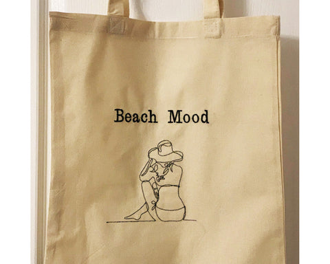 Beach Girl Machine Embroidery Design Embroidery/Applique DESIGNS Canada Embroidery 