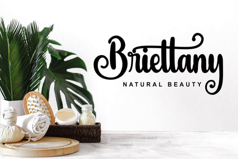 Beautiful Holiday Font Mozarella 