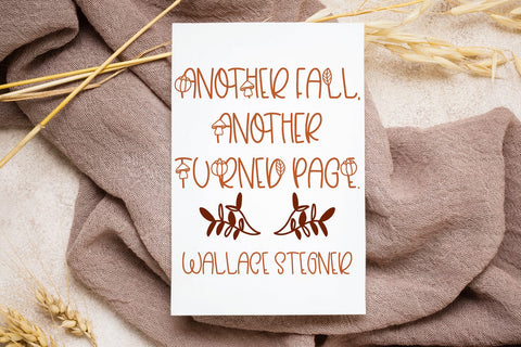 Beaver Moon - Fall Themed Font With Extra Doodles Font Freeling Design House 