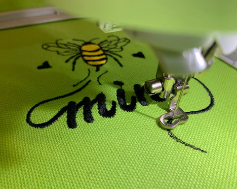 Bee Mine Machine Embroidery Design Embroidery/Applique DESIGNS Canada Embroidery 