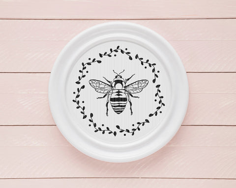 Bee wreath svg, Bee frame svg, Bee png, Svg files for cricut SVG Pretty Meerkat 