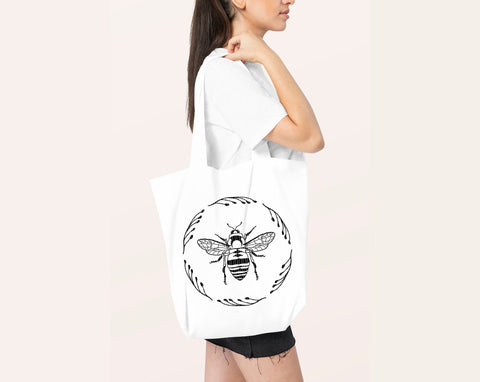 Bee wreath svg, Bee frame svg, Bee png, Svg files for cricut SVG Pretty Meerkat 