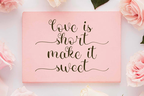 Bellaluna Font love script 