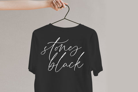 Bellowers Font Aestherica Studio 