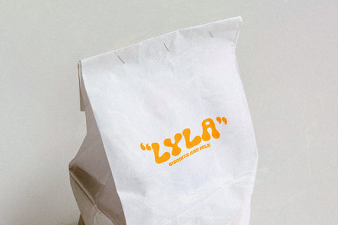 Benomout Typeface Font Storytype Studio 