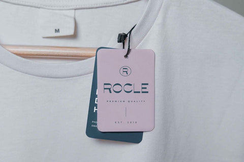 Bionca Font Zeenesia Std 