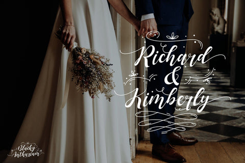 Blacky Anthurium / bouncy pretty font Font Javapep 