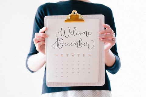 Blueberry Winter Beautiful Handwritten Font Font Letterative 