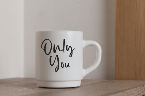 Bomdia - Handwritten Script Font Font Timur type 