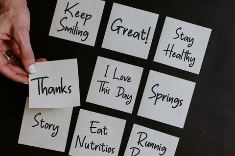 Bookstory Font Mozarella 