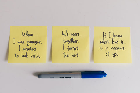 Bookstory Font Mozarella 