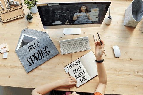 Broken Heart Font mahyud creatif 