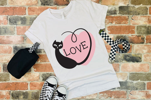 Cat SVG with Heart, Valentines Day SVG Print, 2 Layers. SVG Elinorka 