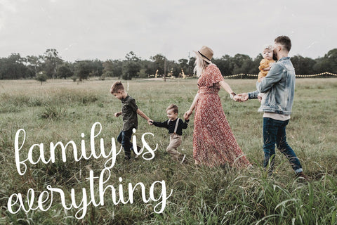 Chaybree - Handwritten Font Font StringLabs 