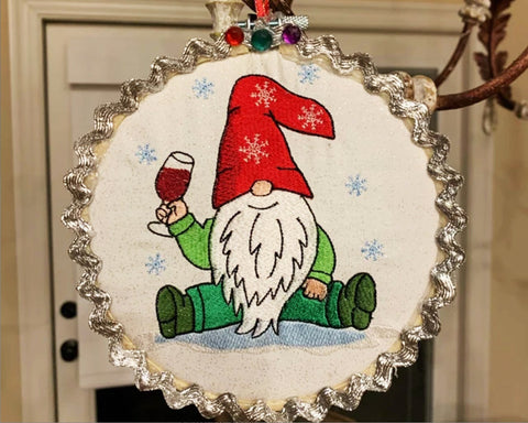 Christmas Gnome with wine glass Machine Embroidery Embroidery/Applique DESIGNS Canada Embroidery 