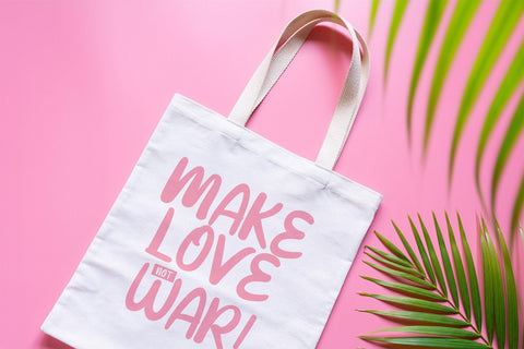 Cinta Suci - Fancy Display Font Font StringLabs 