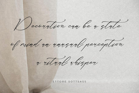 Classthy Theriond - Chic Calligraphy Font Storytype Studio 