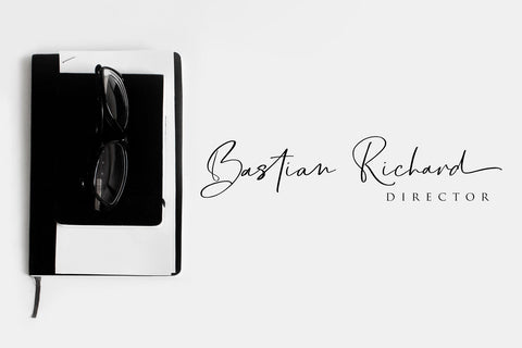 Cllarin - Modern Script Font Font Dm Letter Studio 