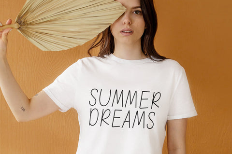 Cloverly Font Sunday Nomad 