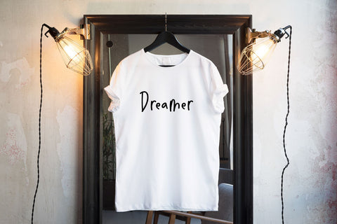 Convallis Font Cotton White Studio 