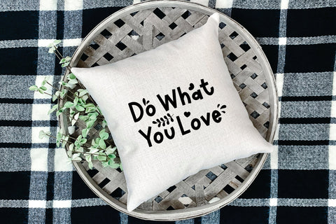 Cream Sugar Font Mozarella 