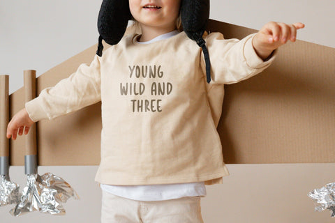 Creamy Dreams - Handwritten font Font Timur type 