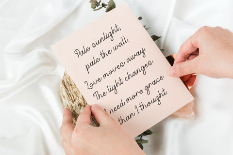 Curly Babe Font Forberas 