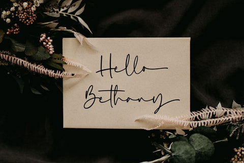 Dahlia - Modern Calligraphy Font - So Fontsy