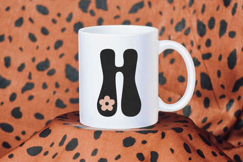 Daisy Field - Retro Handwritten Font Font KA Designs 