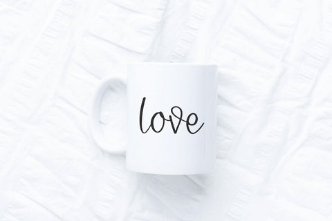 Daisytown - Modern Script Font Font KA Designs 