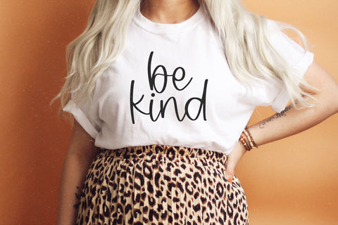 Daisytown - Modern Script Font Font KA Designs 