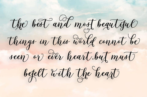 Delimora Font Straight.co 