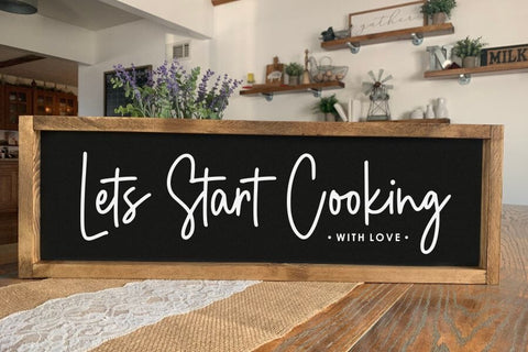 Demigoldetty Font Allouse.Studio 