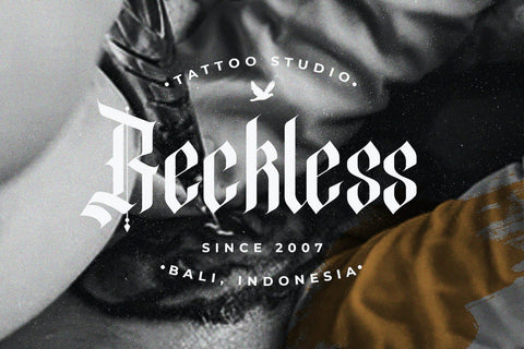 Denibas Sunset - Blackletter Font Font StringLabs 