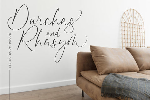 Disttoris Andarlin - Elegant Script Font Font Storytype Studio 