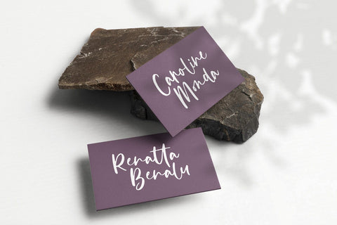 Donittan Story - Elegant Handwritten Script Font Kotak Kuning Studio 