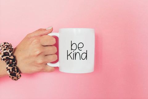 Dream Chaser - Fun Handwritten Font Font KA Designs 