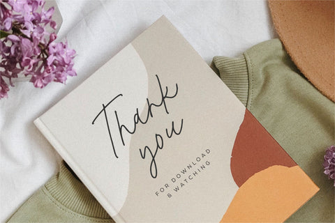 Floral Bouquet Font Balpirick 