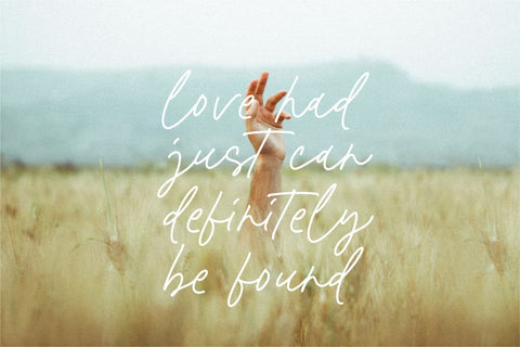 Floral Bouquet Font Balpirick 