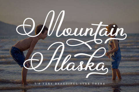 Floresta Script Font Straight.co 