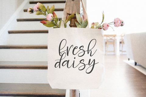 Fresh Daisy - Farmhouse Script Font Font KA Designs 
