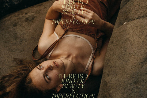 GAQIRE Typeface Font Storytype Studio 